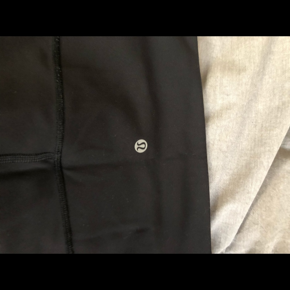 Lulu Lemon Cropped Tight